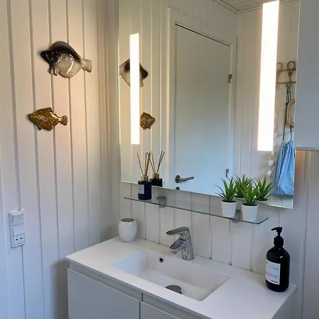 Summer House Fauna Hou 300 M From The Sea * Hals