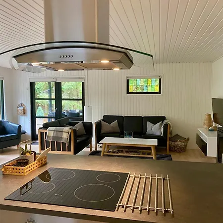 Summer House Fauna Hou 300 M From The Sea Feriehus Hals